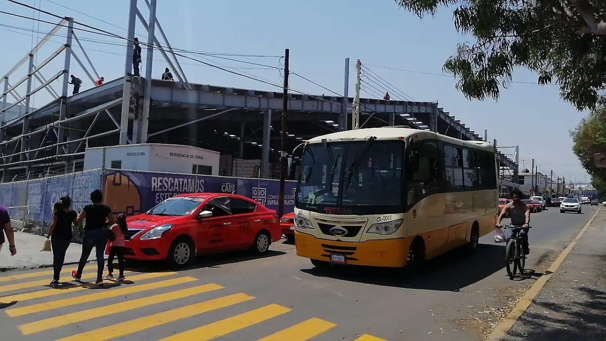 En los _ltimos d_as la afluencia de usuarios entre el servicio del transporte p_blico descendi_